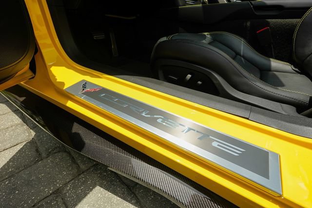 Used 2019 Chevrolet Corvette ZR1 RWD image 65