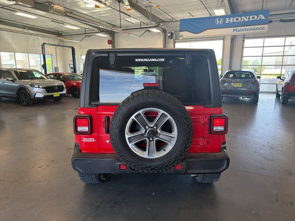 Used 2020 Jeep Wrangler Unlimited Sahara AWD/4WD image 4