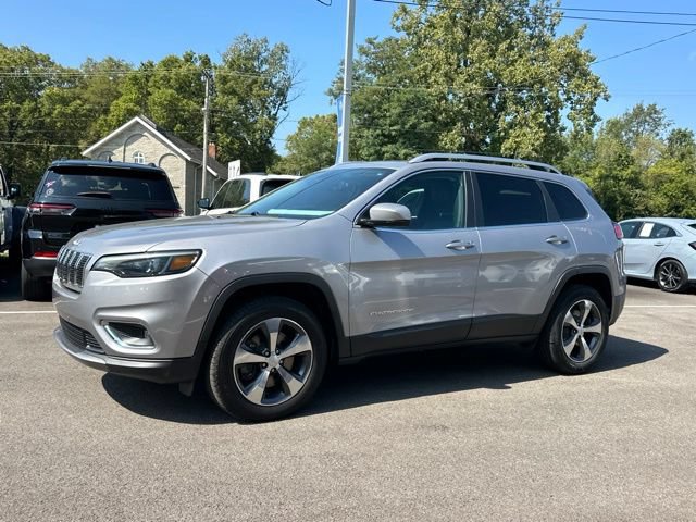 Used 2020 Jeep Cherokee Limited w/ Luxury Group AWD/4WD image 25