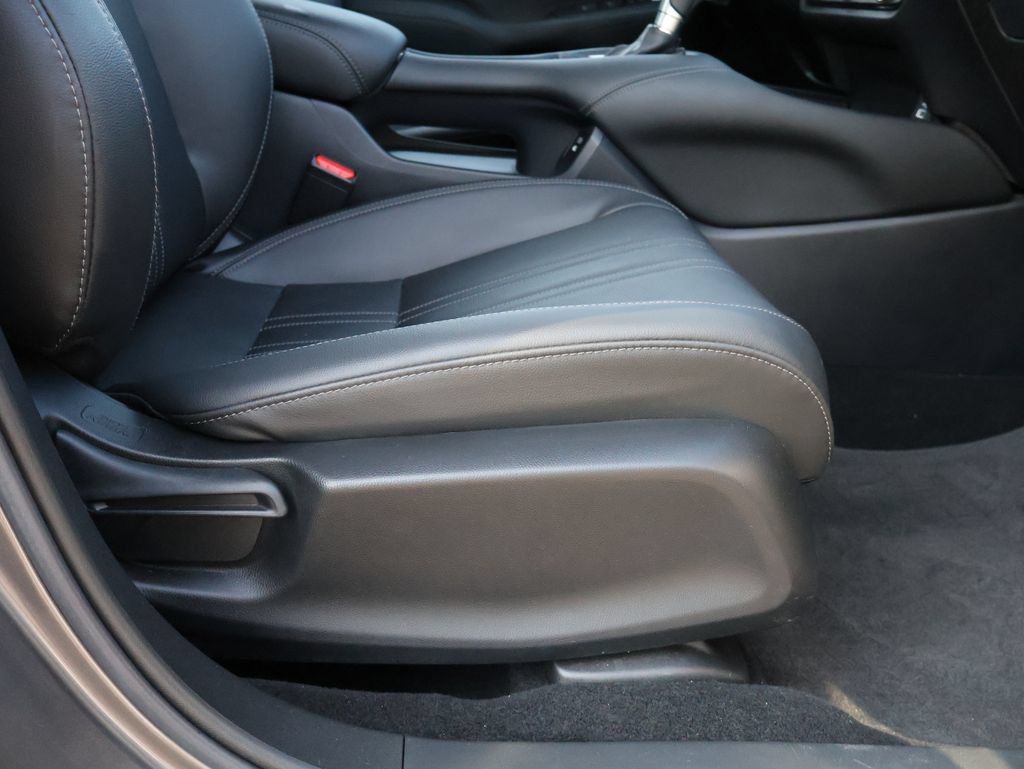 Certified 2024 Honda HR-V EX-L image 10