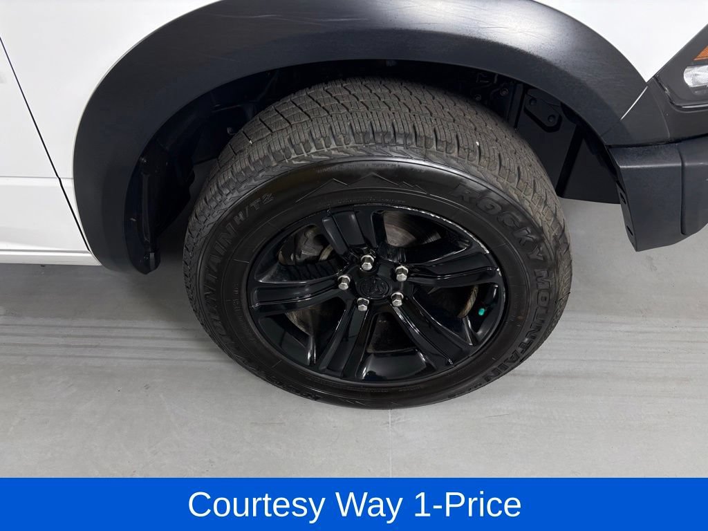 Used 2024 RAM 1500 Warlock AWD/4WD image 13