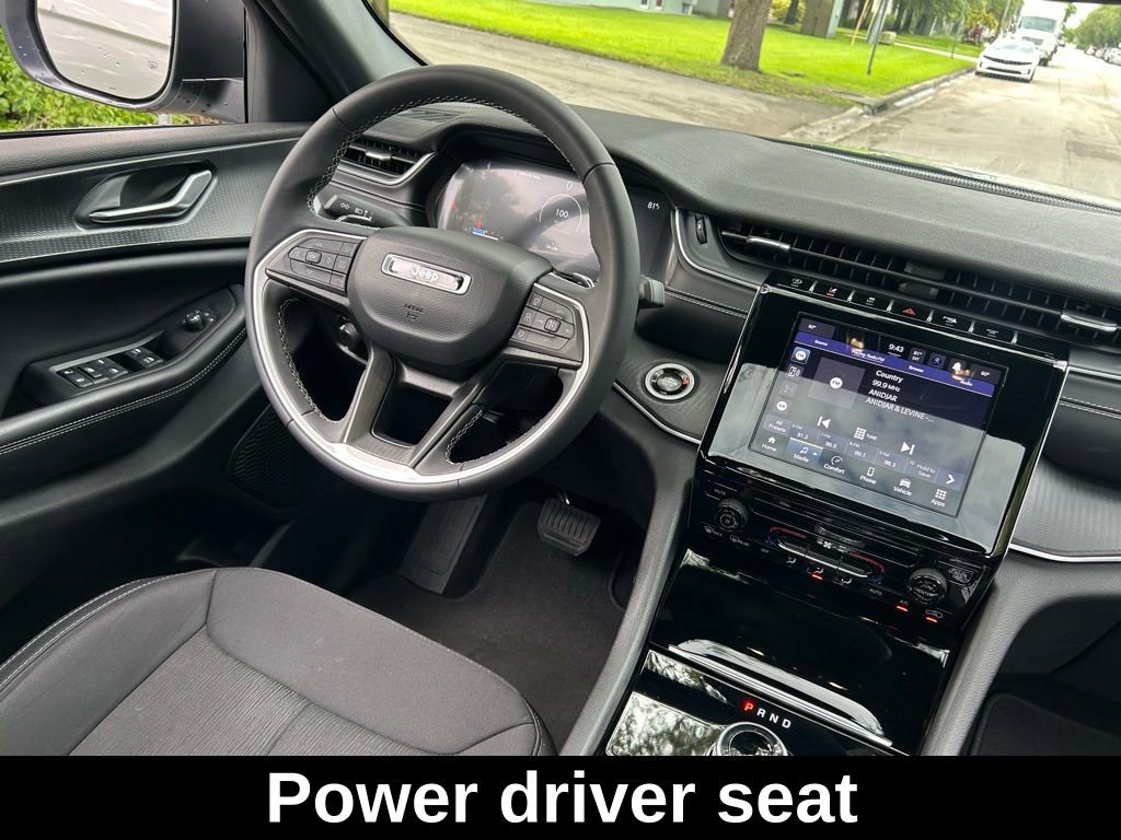 Certified 2024 Jeep Grand Cherokee Laredo X w/ Trailer Tow Package image 12