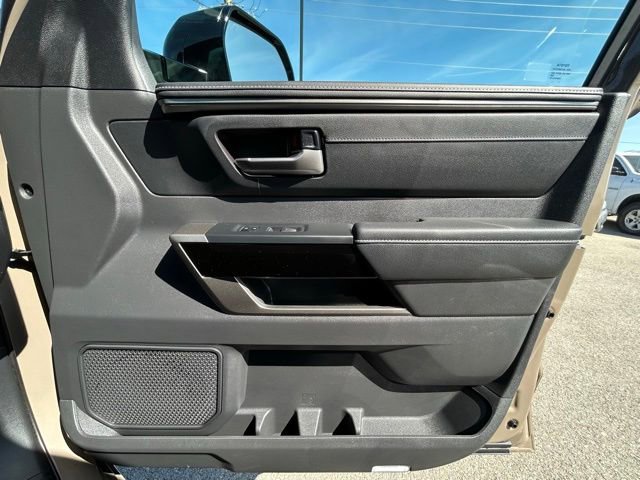 Used 2026 Toyota Tundra Limited AWD/4WD image 39