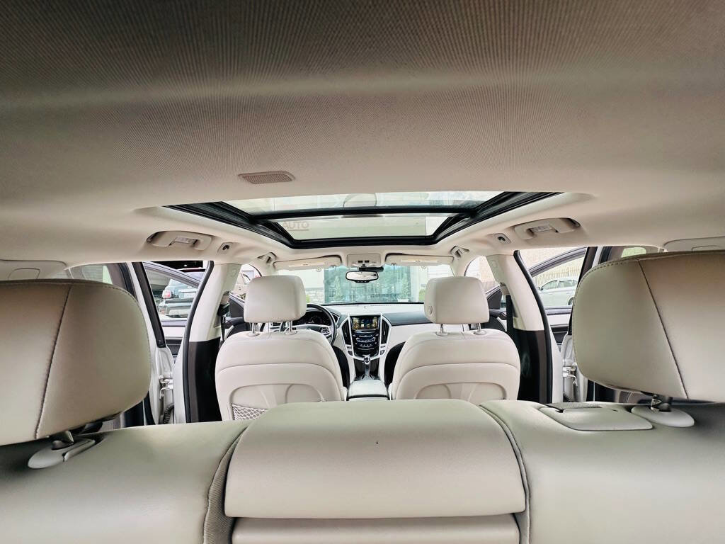 Used 2014 Cadillac SRX Luxury w/ Driver Awareness Package image 18