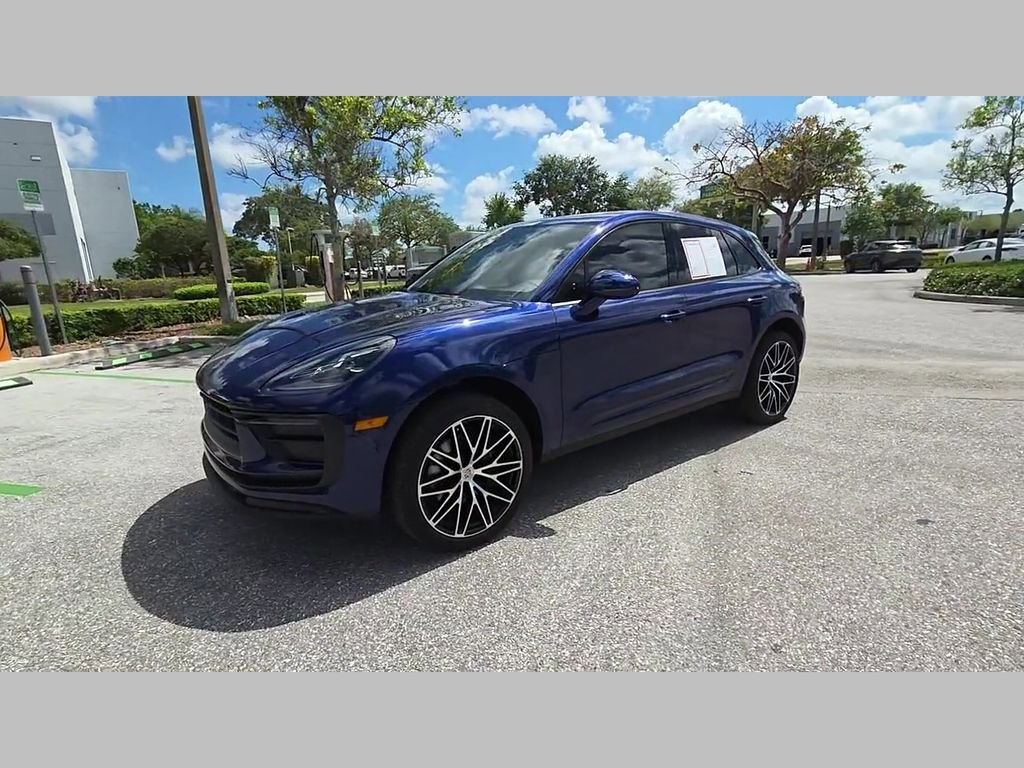 Used 2024 Porsche Macan w/ Premium Plus Package AWD/4WD image 48