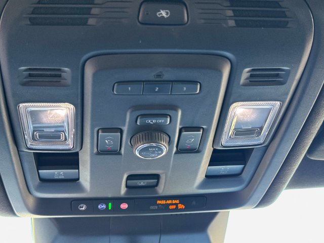 Certified 2022 Cadillac Escalade Sport Platinum w/ Heavy-Duty Trailer Package AWD/4WD image 22