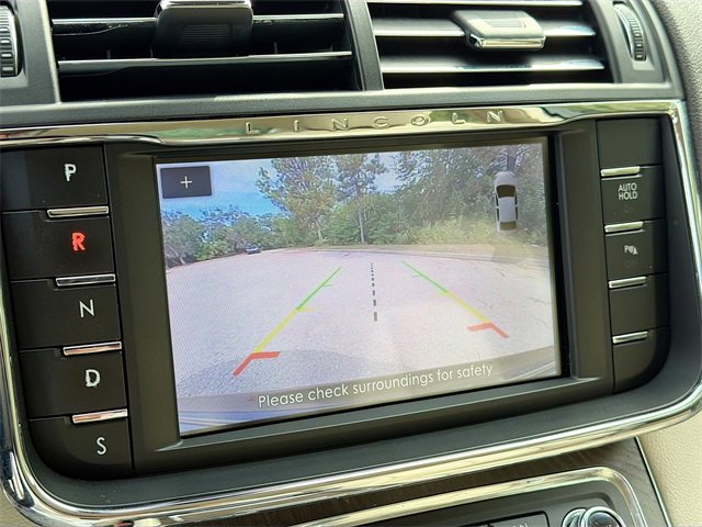 Used 2020 Lincoln Continental AWD image 32