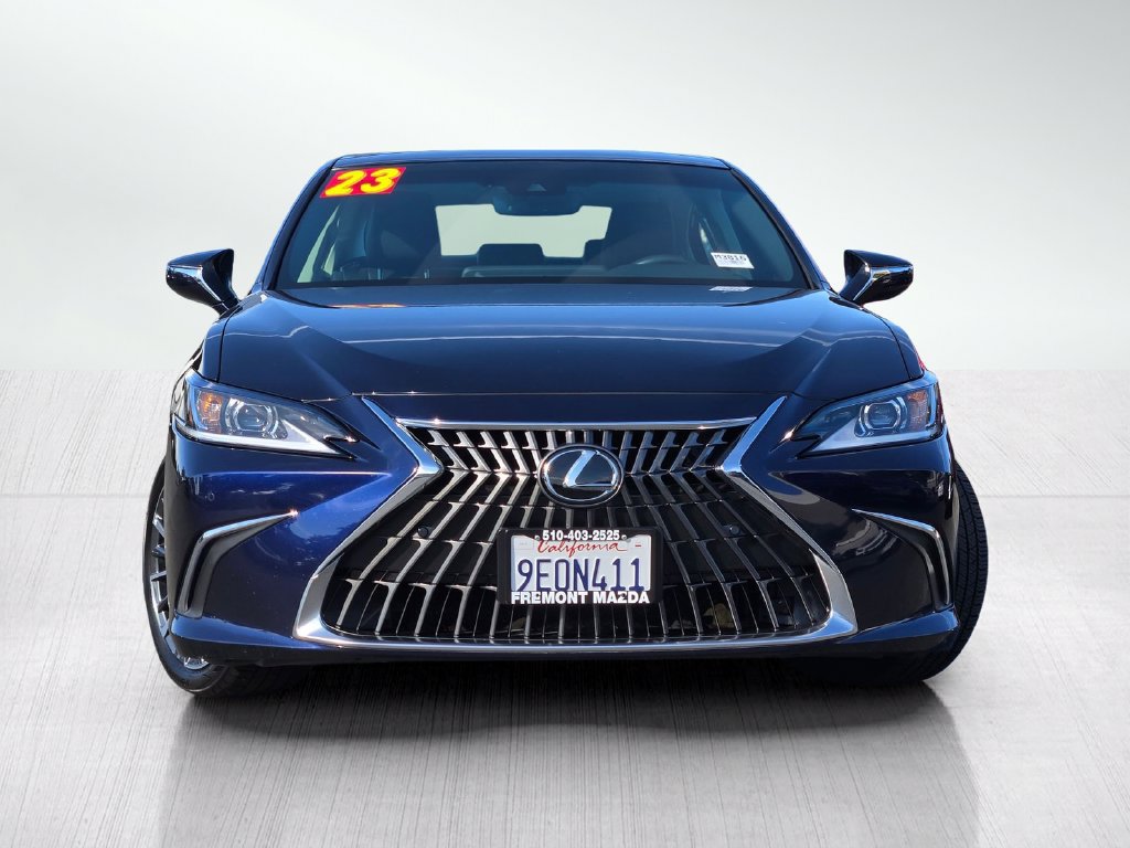Used 2023 Lexus ES 350 w/ Premium Package FWD image 2
