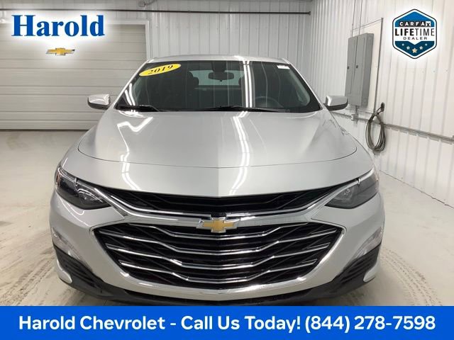 Used 2019 Chevrolet Malibu LT image 2