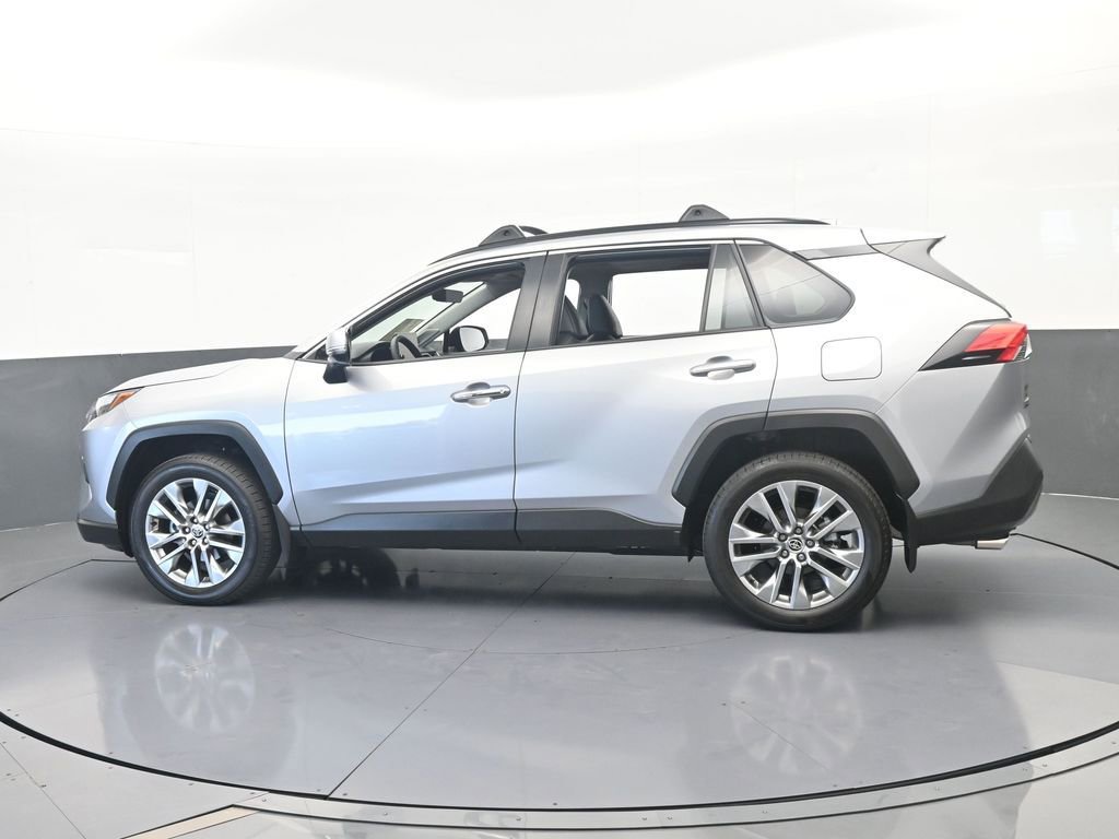 Used 2025 Toyota RAV4 Limited image 3