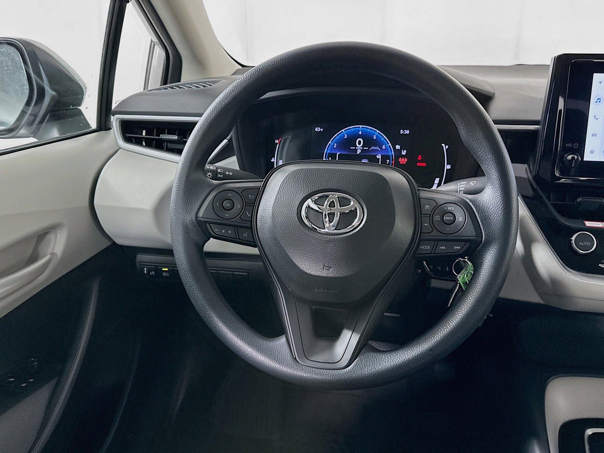 Used 2026 Toyota Corolla LE image 18