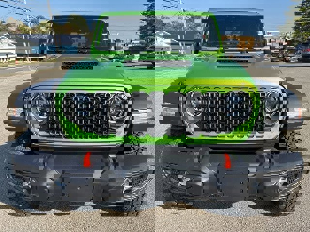New 2025 Jeep Gladiator Mojave image 2