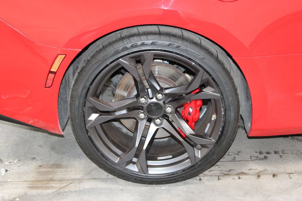 Used 2018 Chevrolet Camaro SS RWD image 49