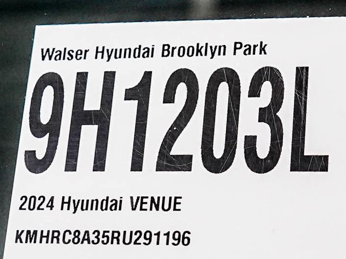Certified 2024 Hyundai Venue SEL FWD image 28