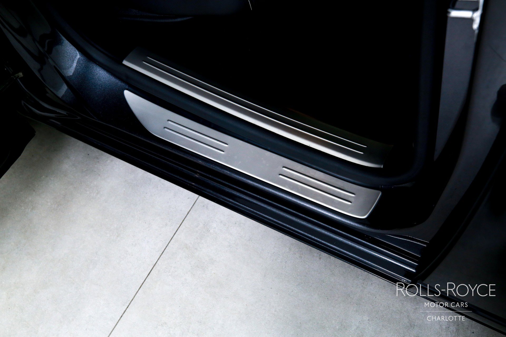 Used 2015 Rolls-Royce Ghost image 28