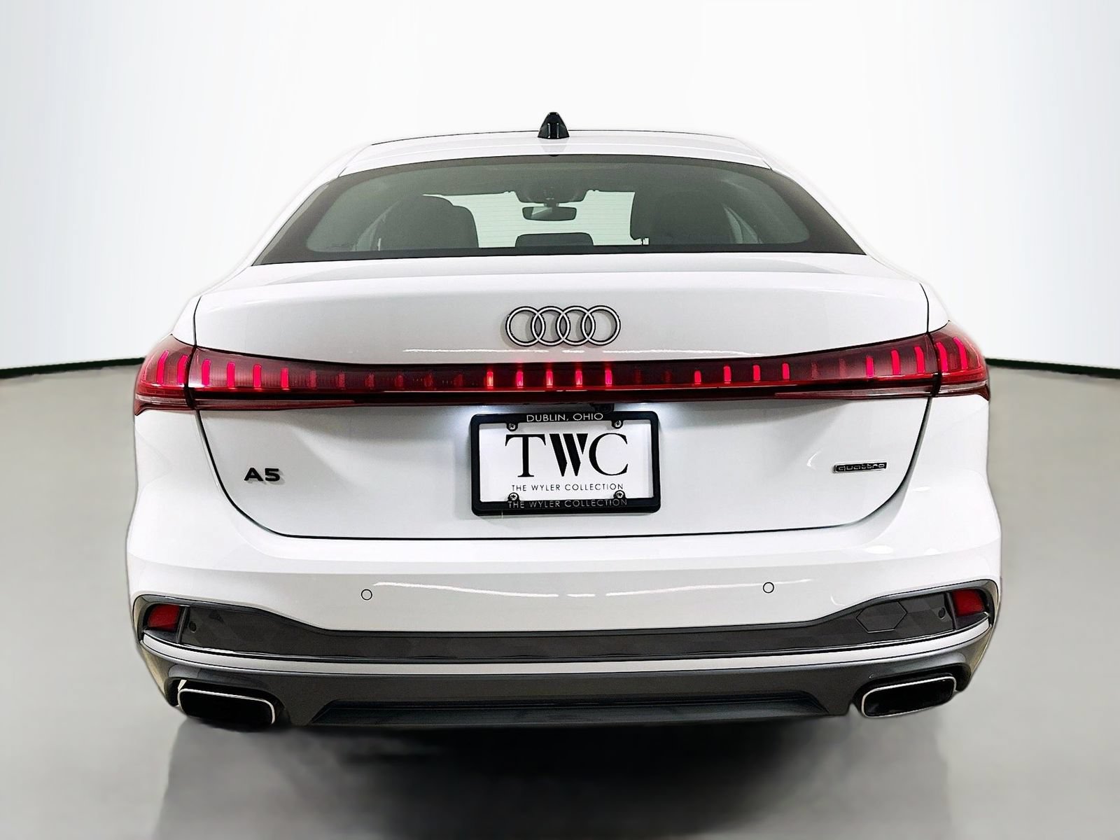 Used 2025 Audi A5 2.0T Premium w/ Convenience Package AWD/4WD image 6