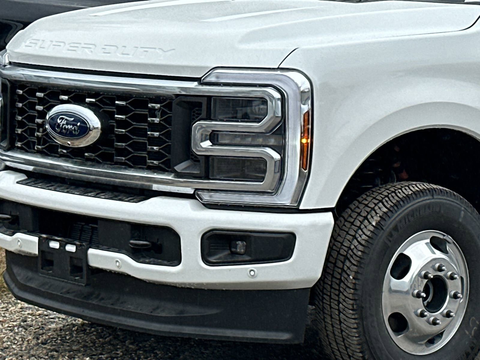New 2026 Ford F350 Platinum image 2