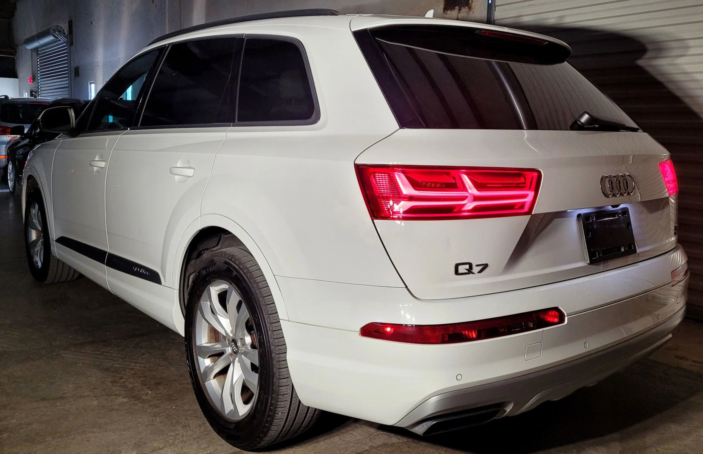 Used 2017 Audi Q7 3.0T Premium image 7