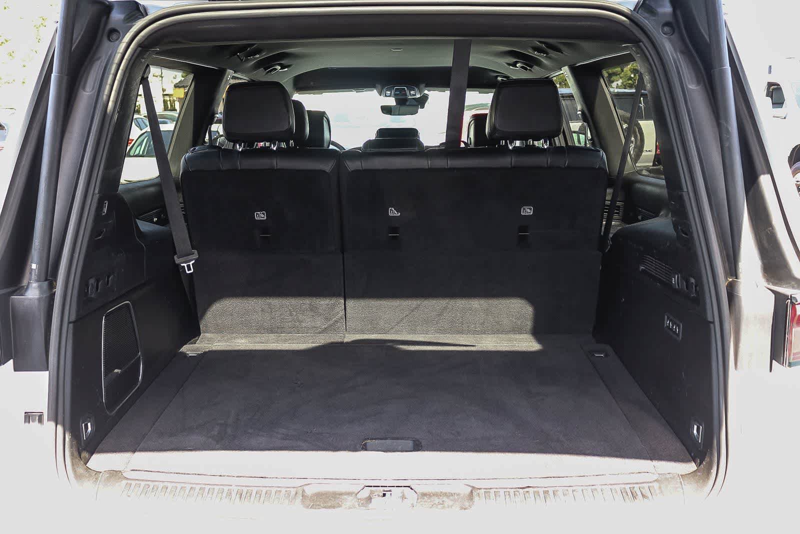 Used 2024 Jeep Wagoneer L Series II w/ Flexible Seating Group AWD/4WD image 25