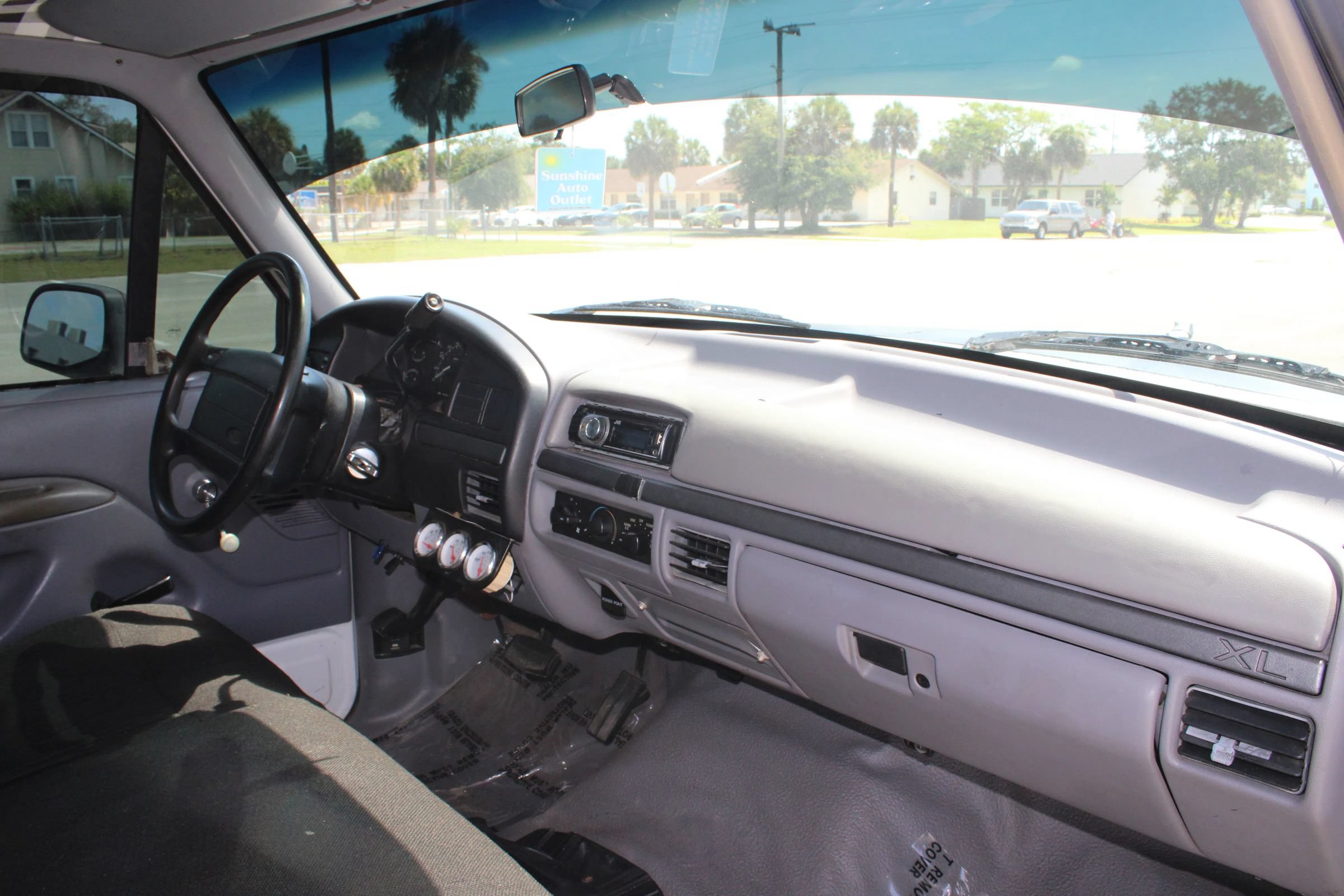 Used 1994 Ford F150 2WD Regular Cab image 28
