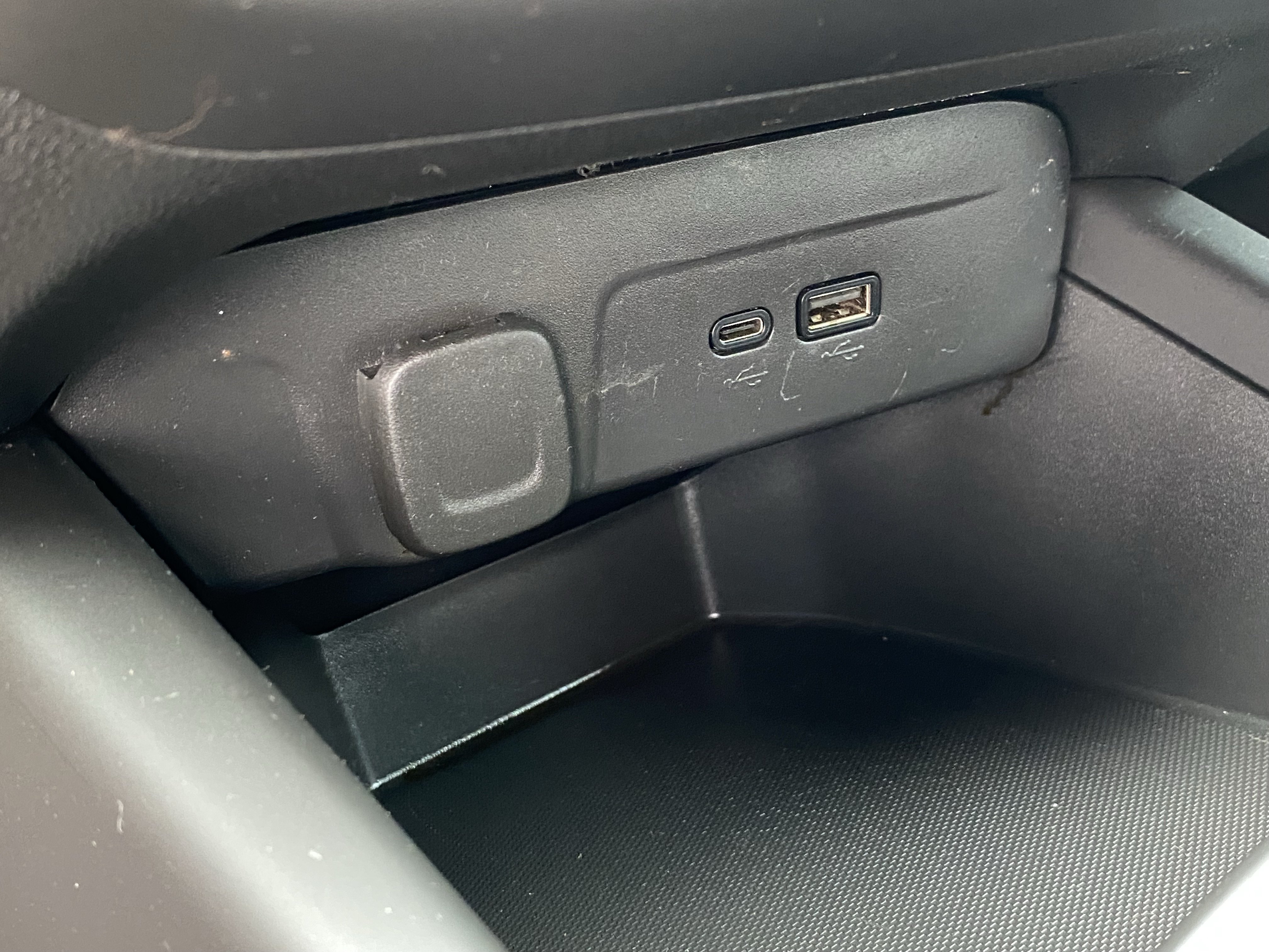 Used 2024 Chevrolet Trax RS w/ Driver Confidence Package FWD image 25