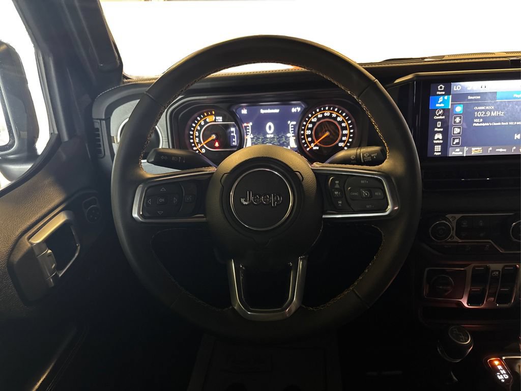 Used 2024 Jeep Wrangler Unlimited Sahara w/ Safety Group AWD/4WD image 29