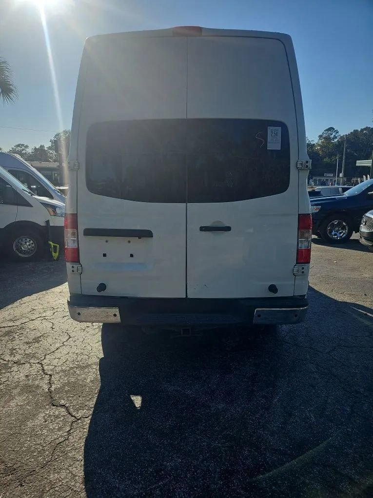Used 2013 Nissan NV 2500 SV w/ Technology Pkg image 4