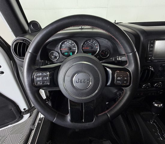 Used 2012 Jeep Wrangler Unlimited Sahara AWD/4WD image 10