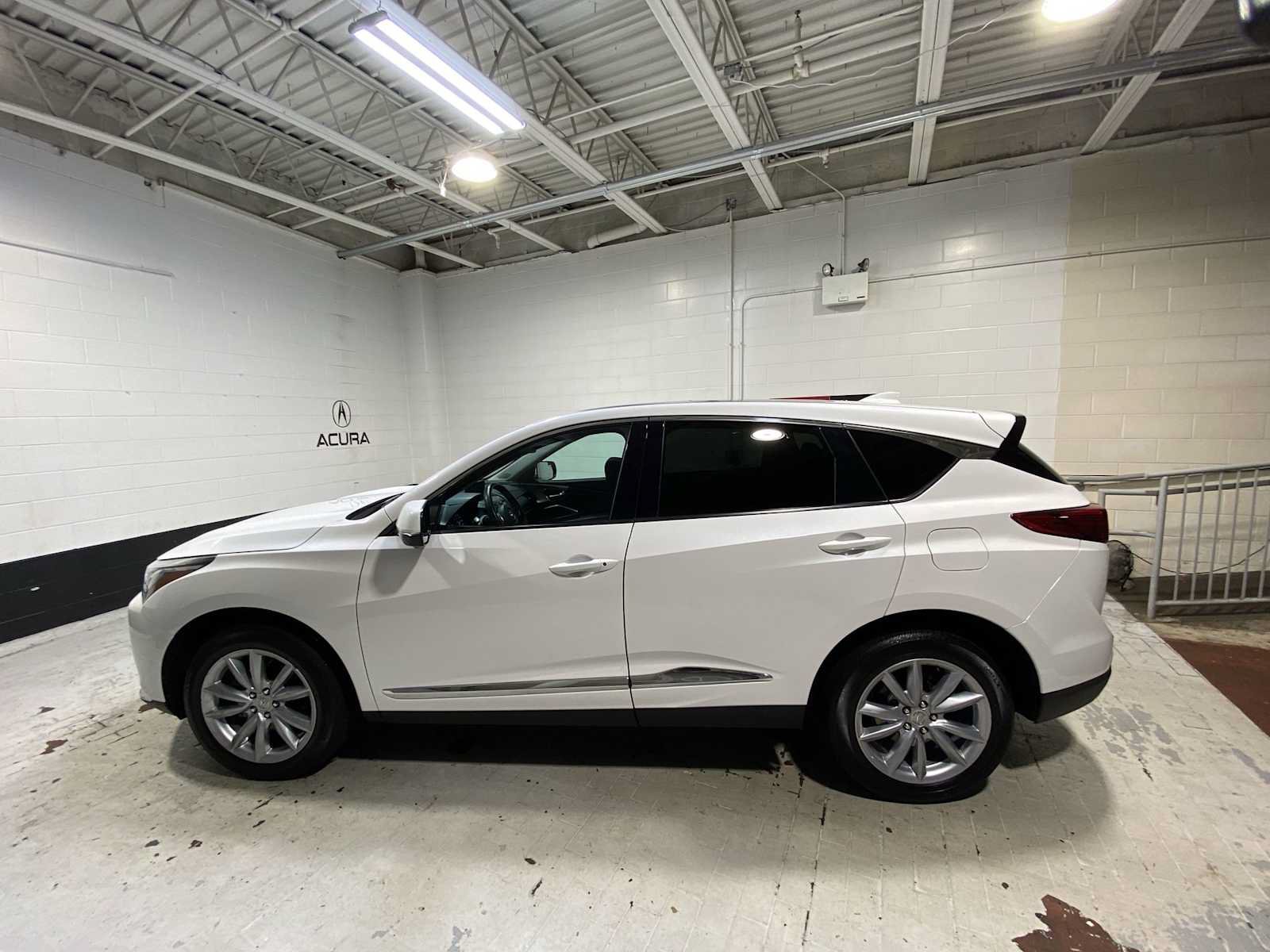 Used 2024 Acura RDX SH-AWD image 3