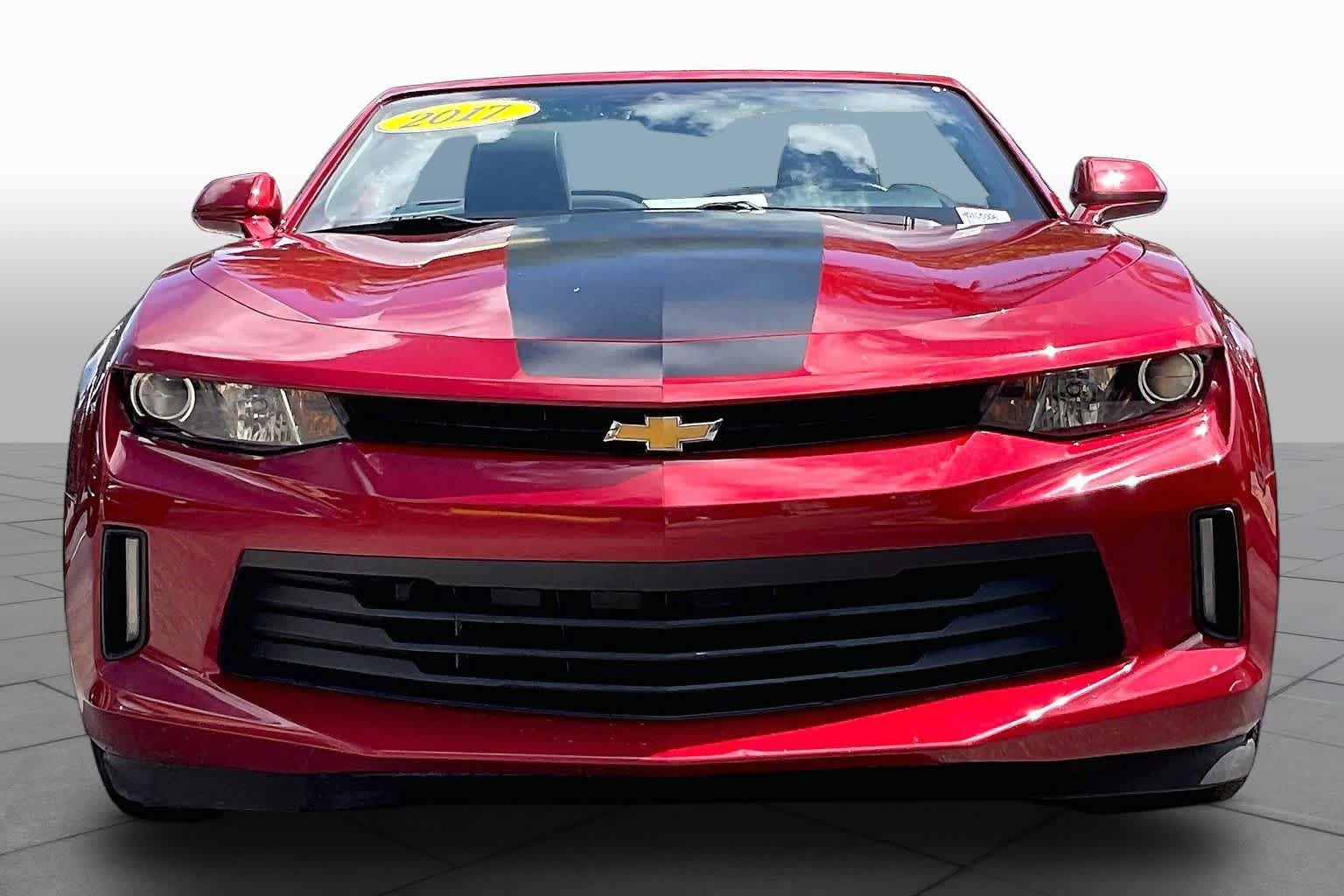 Used 2017 Chevrolet Camaro LT RWD image 4
