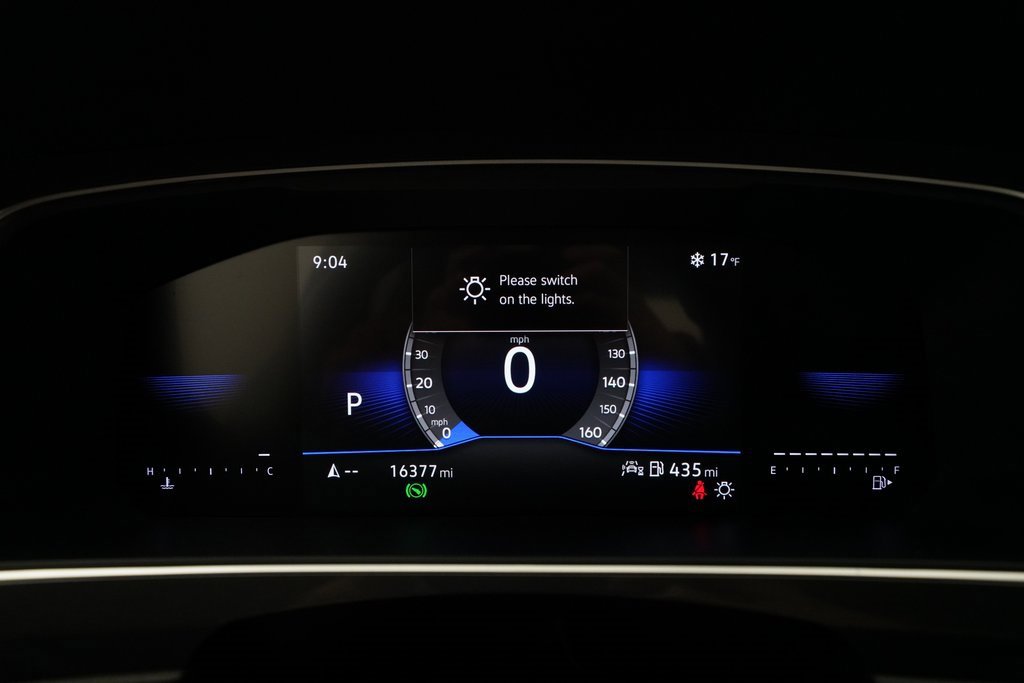 Used 2024 Volkswagen Tiguan SE image 2