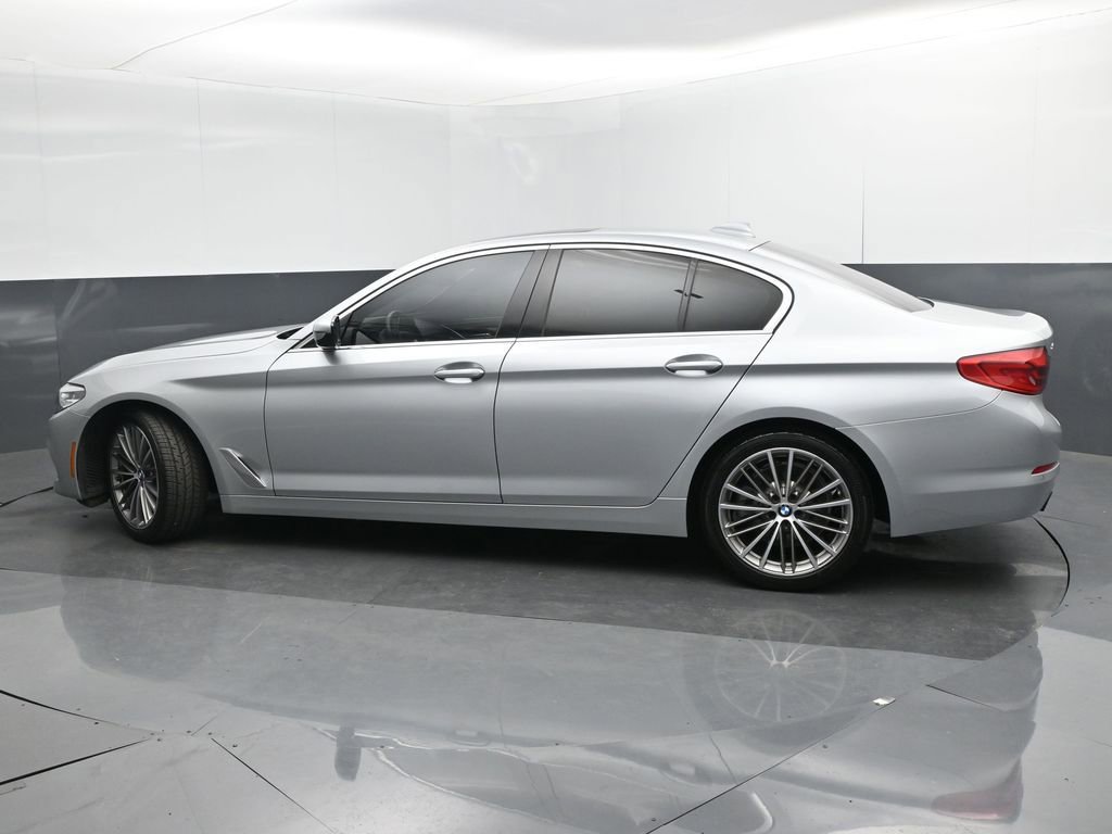 Used 2019 BMW 530i xDrive w/ Convenience Package image 3