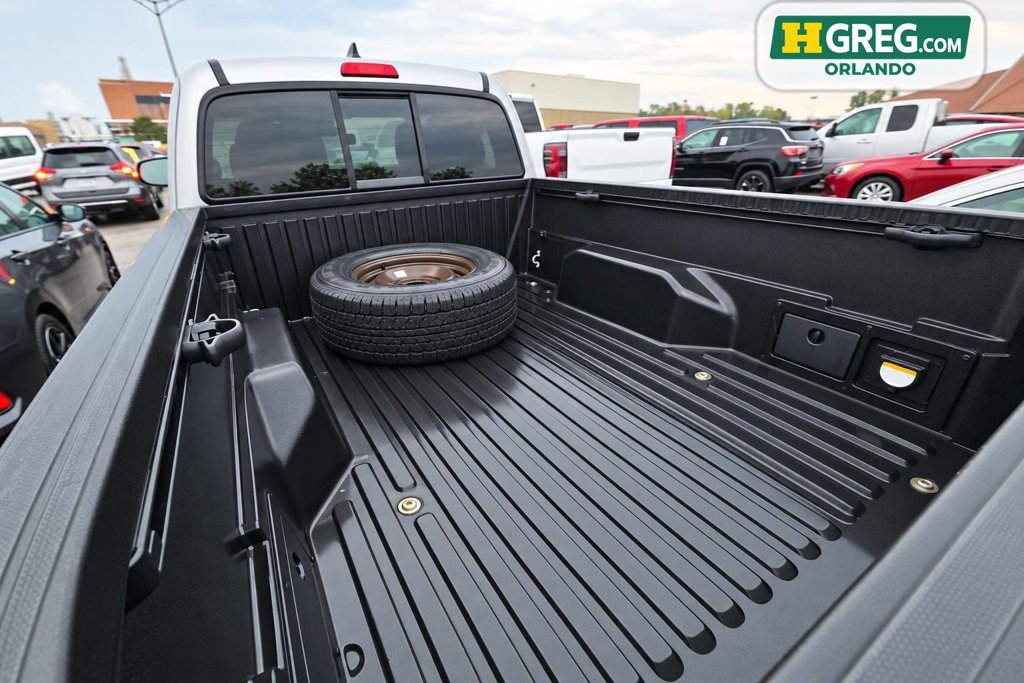 Used 2016 Toyota Tacoma TRD Sport w/ Towing Package AWD/4WD image 17
