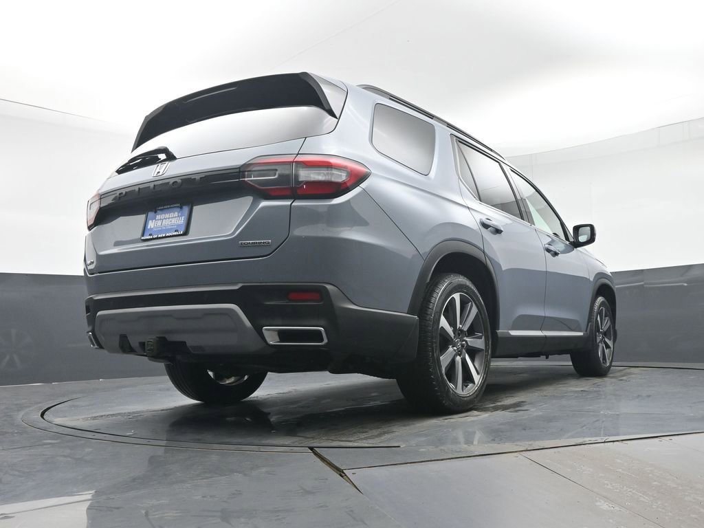 Used 2024 Honda Pilot Touring image 36