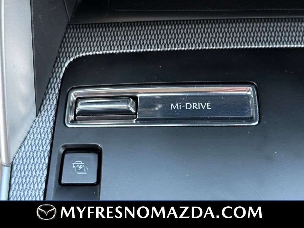 Certified 2024 MAZDA CX-90 Plug-In Hybrid w/ Premium Pkg AWD/4WD image 31