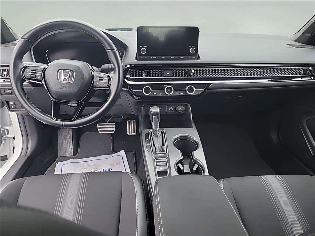 Used 2023 Honda Civic Sport image 11