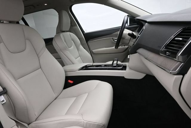 Used 2023 Volvo XC90 B6 Plus w/ Protection Package AWD/4WD image 34