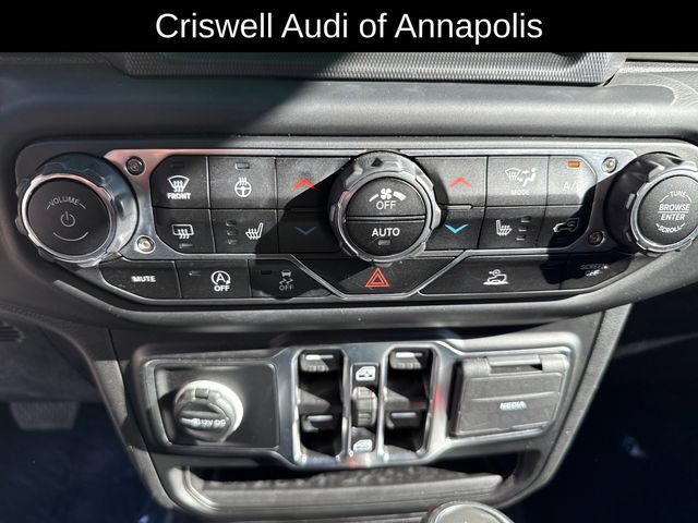 Used 2022 Jeep Wrangler Unlimited Sahara w/ Cold Weather Group AWD/4WD image 23