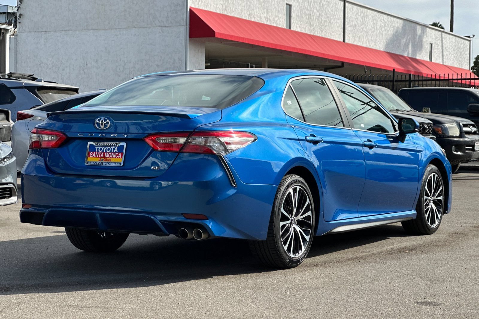 Used 2018 Toyota Camry SE FWD image 4