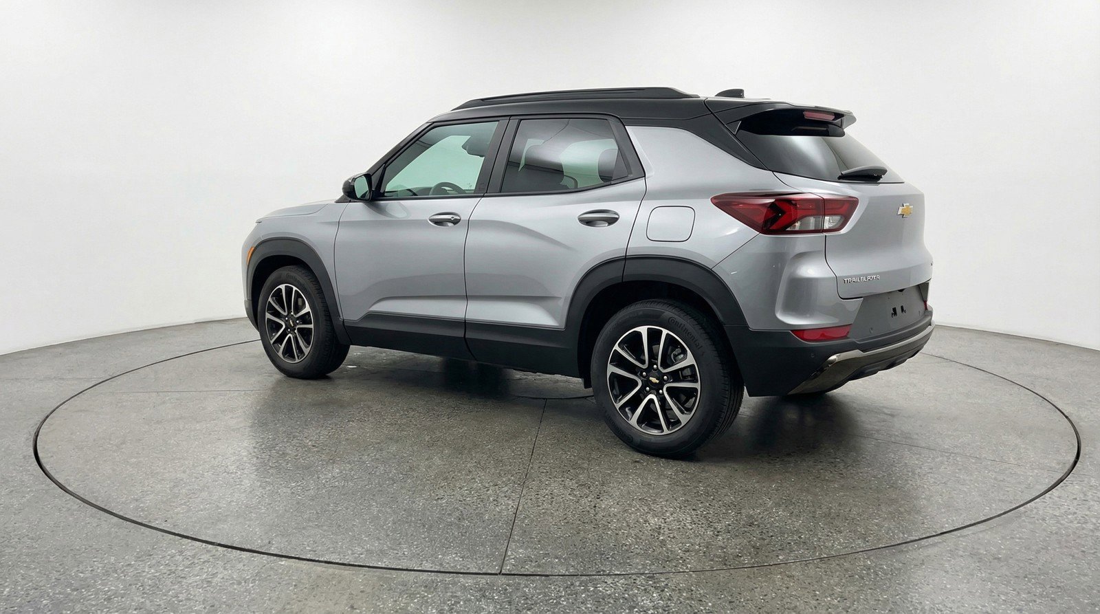 Used 2025 Chevrolet TrailBlazer LT w/ Driver Confidence Package image 6