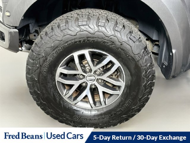 Used 2017 Ford F150 Raptor w/ Equipment Group 802A Luxury AWD/4WD image 37