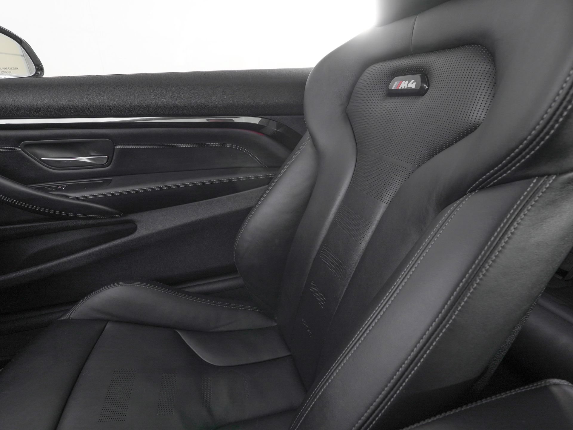 Used 2018 BMW M4 Coupe RWD image 25