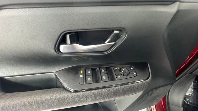 Certified 2025 Nissan Kicks SV w/ SV Premium Package image 19