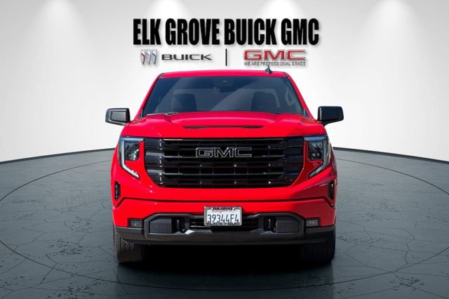 Used 2025 GMC Sierra 1500 Elevation w/ LPO, Elevation Black Package AWD/4WD image 9
