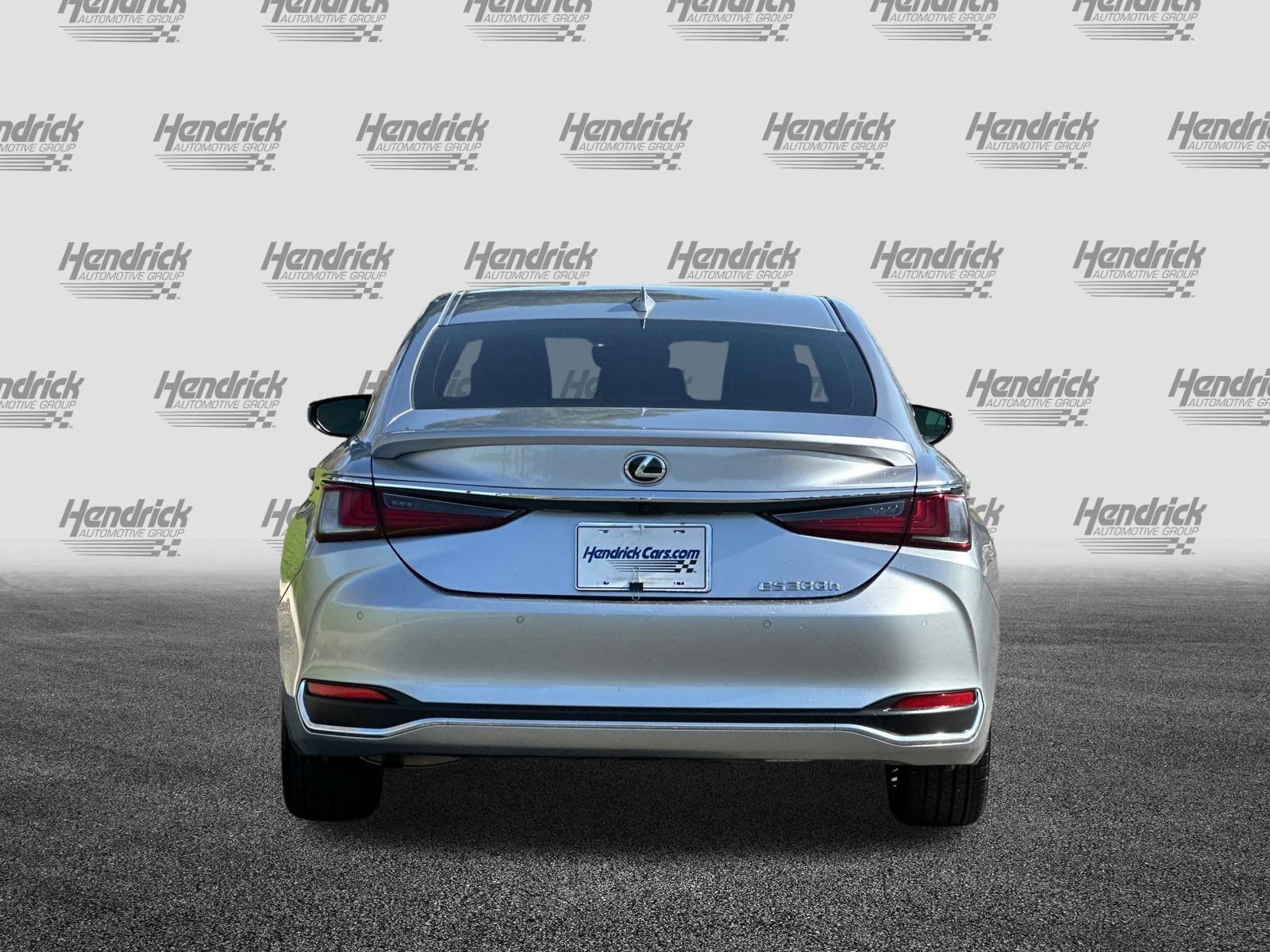 Certified 2025 Lexus ES 300h w/ Premium Package image 6