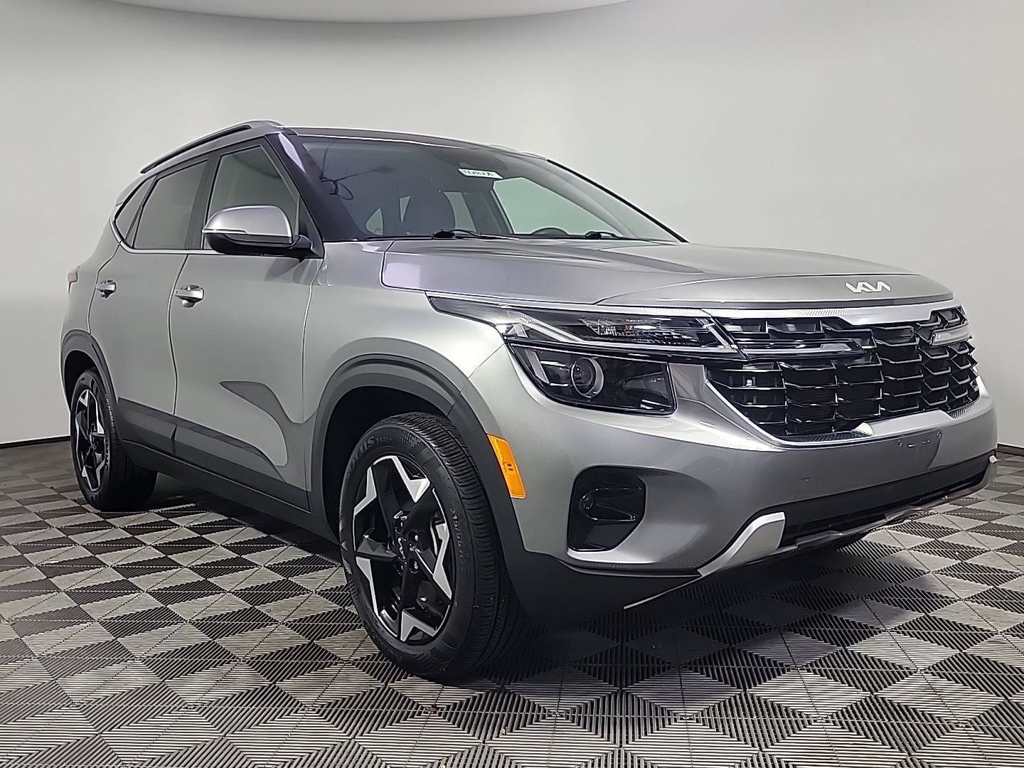 Certified 2024 Kia Seltos EX AWD/4WD image 1
