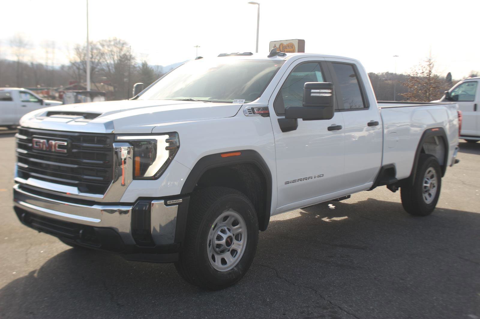 New 2026 GMC Sierra 3500 Pro w/ Convenience Package image 3