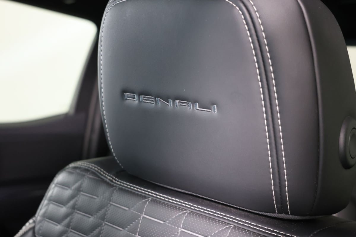 Used 2025 GMC Sierra EV Denali AWD/4WD image 52