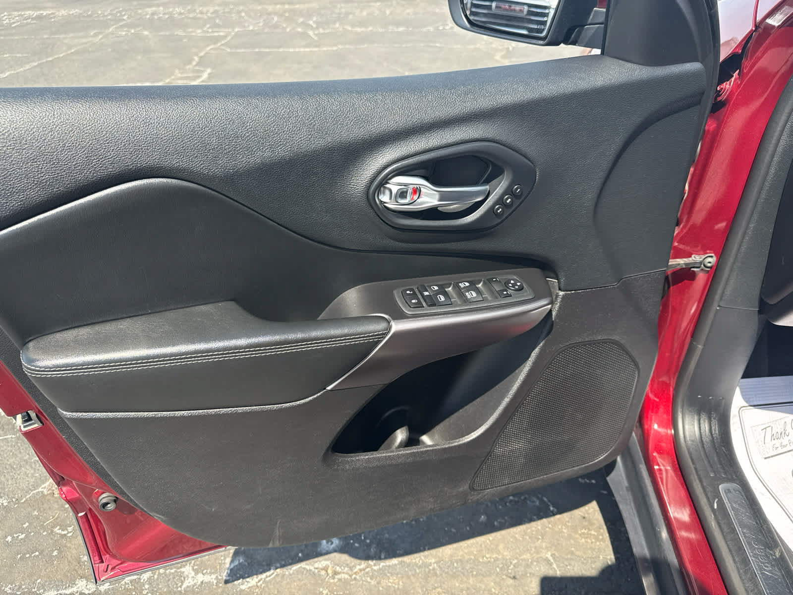 Used 2020 Jeep Cherokee Limited AWD/4WD image 14