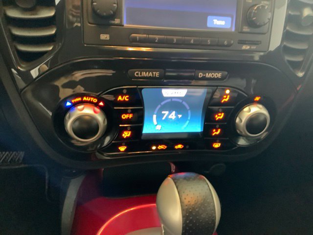 Used 2013 Nissan Juke SL AWD/4WD image 22